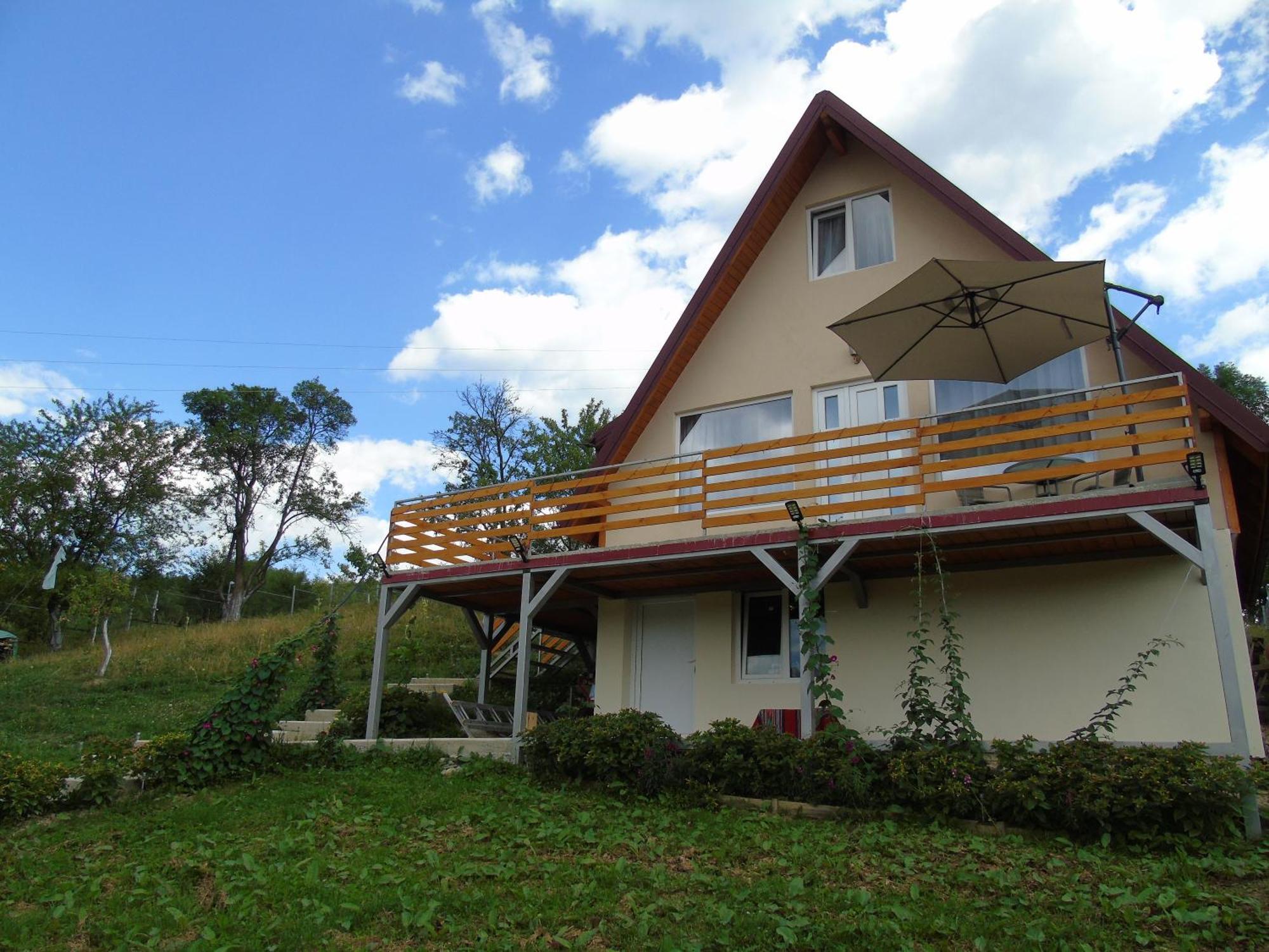 Casuta Din Livada Villa Secaria ภายนอก รูปภาพ